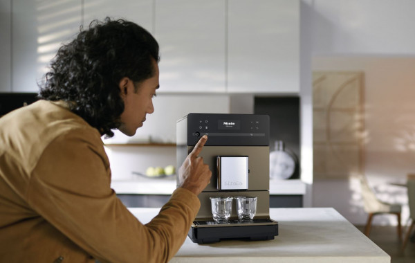 MIELE Aparat za espresso kafu CM 5710 Silence